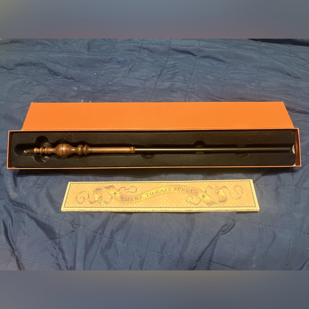 Universal Studios Harry Potter INTERACTIVE Professor McGonogall Wand with Map